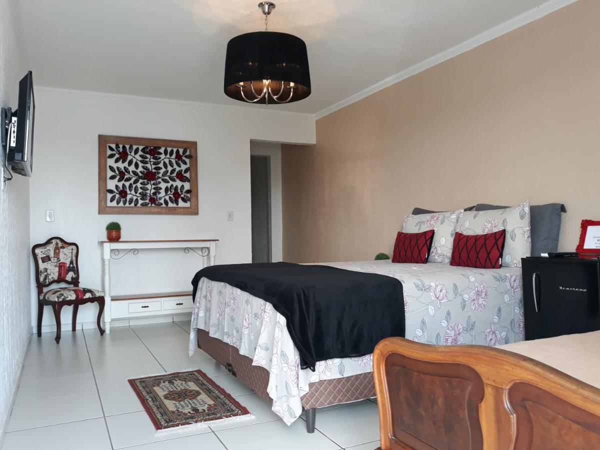 Pousada Cris Garden Bed&Breakfast Foz do Iguaçu Exteriör bild